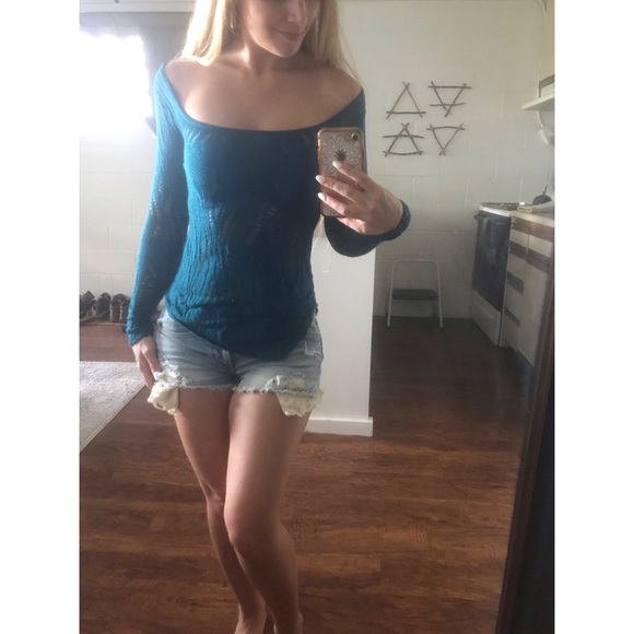 Express Blue-Green Long Sleeve Top - Picture 4 of 6